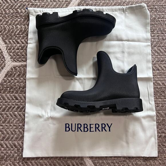 Burberry Marsh Rain Boots Women's Black Solid Size 40 - Picture 1 of 11